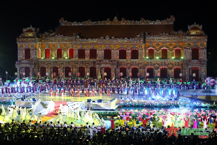 View - 	Khẳng định quyết tâm xây dựng Huế thành thành phố Festival đặc trưng